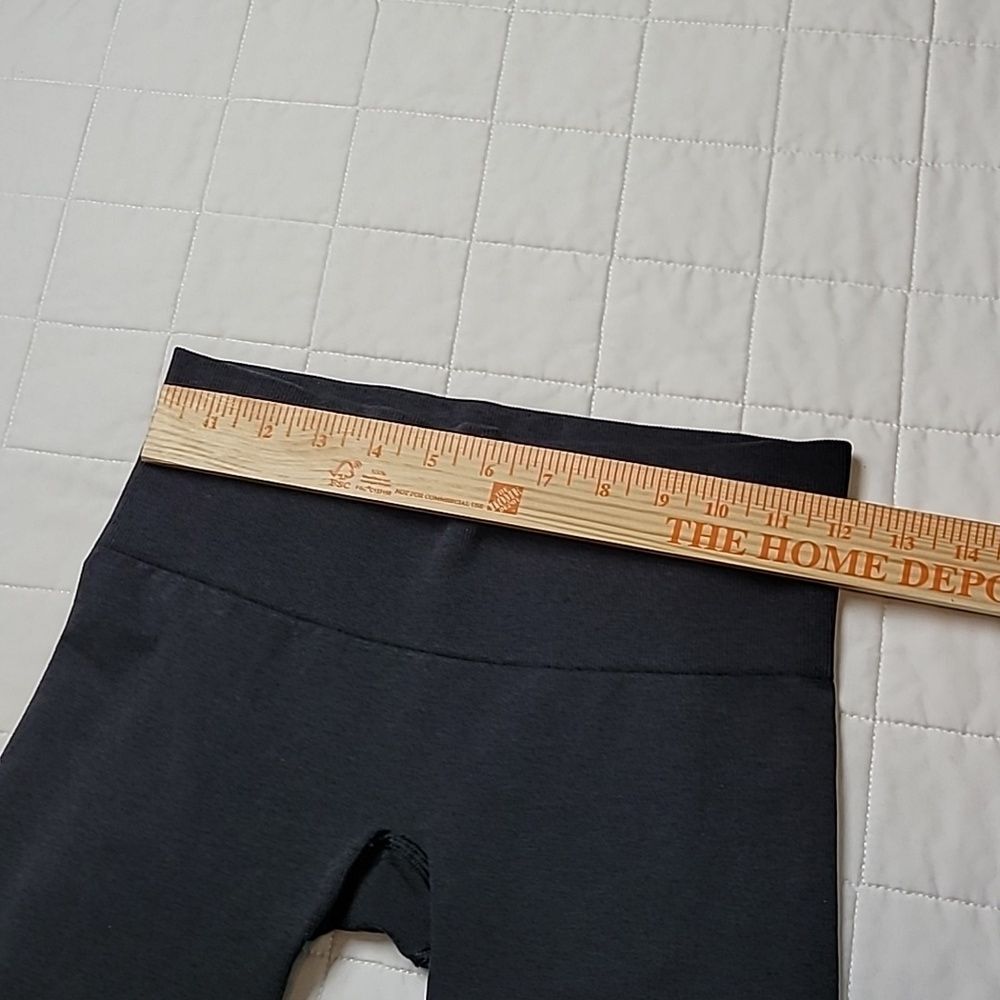 Lululemon Cropped Capri Leggings Size 4 Gray High Rise Stretch Yoga Athletic - Picture 6 of 8
